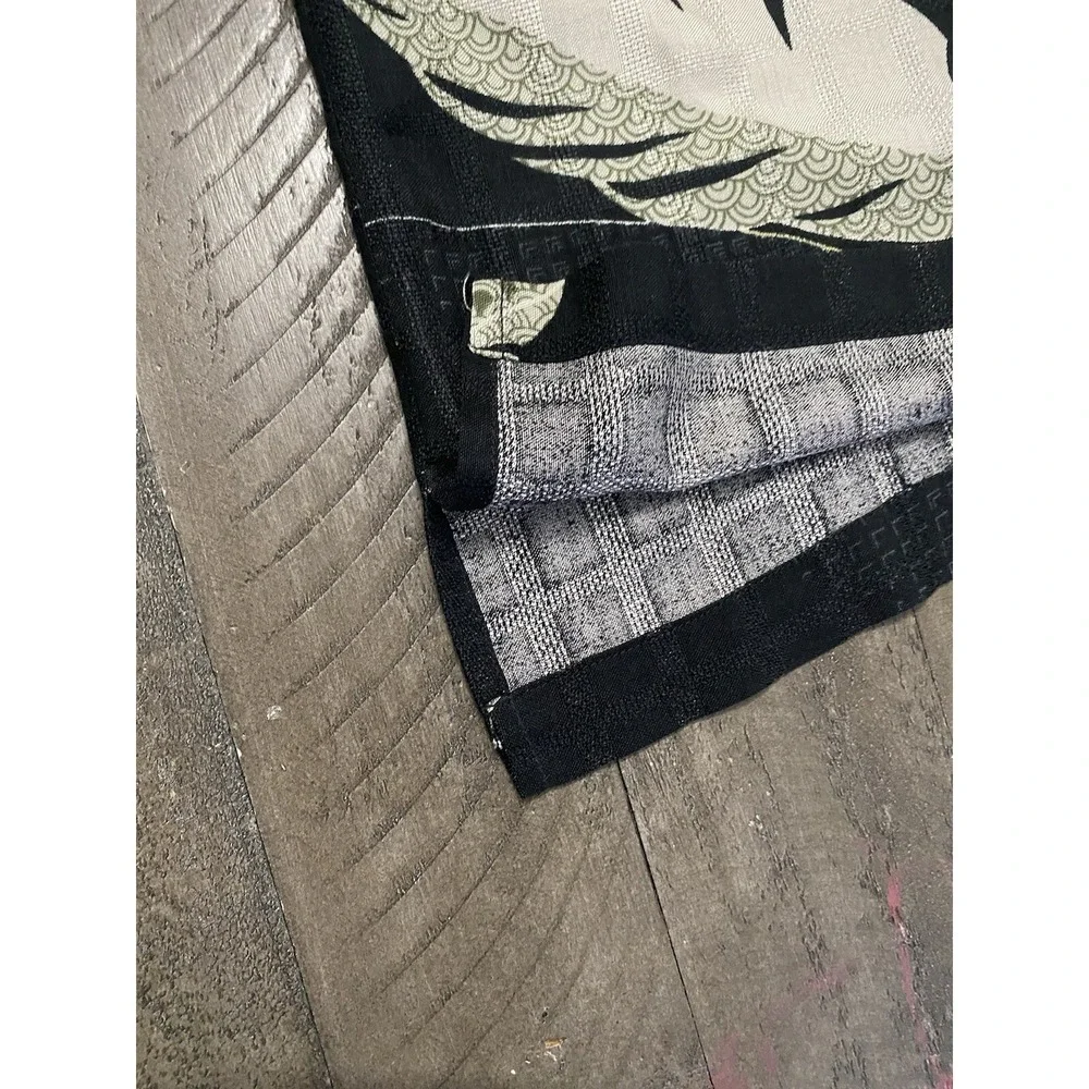 Tommy Bahama Shirt‎ XL Black Tropical 100% Silk Button Up Short Sleeve Feathers